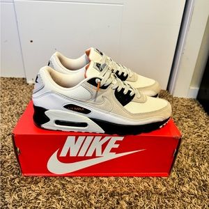 Nike Air Max 90
